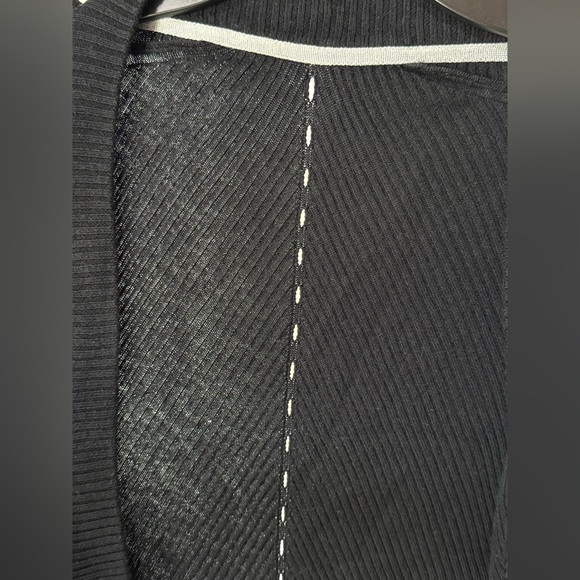 Lululemon Resolution Wrap - Picture 6 of 16